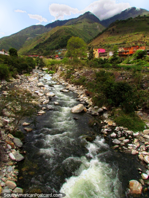 Vista del Río Motatan en las montañas en Timotes. (480x640px). Venezuela, Sudamerica.